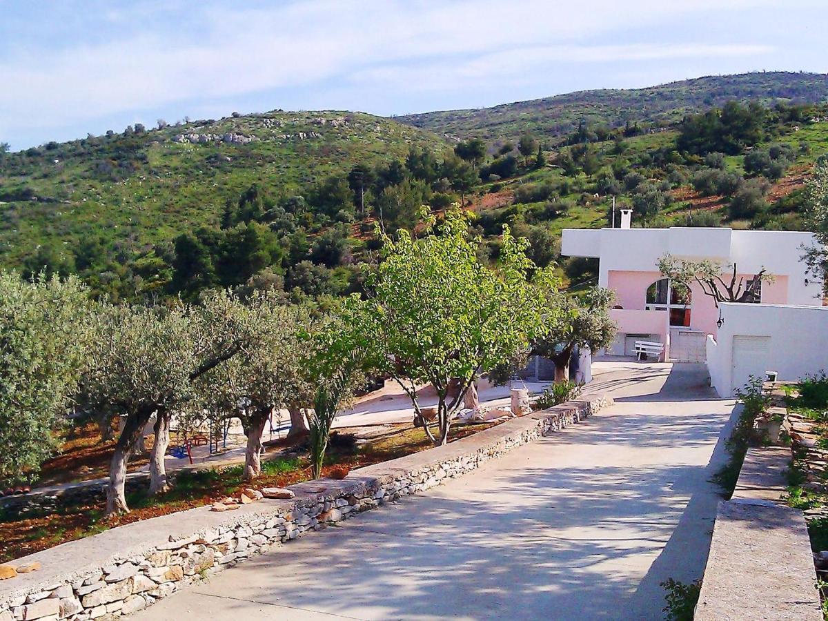 Konaki Villa