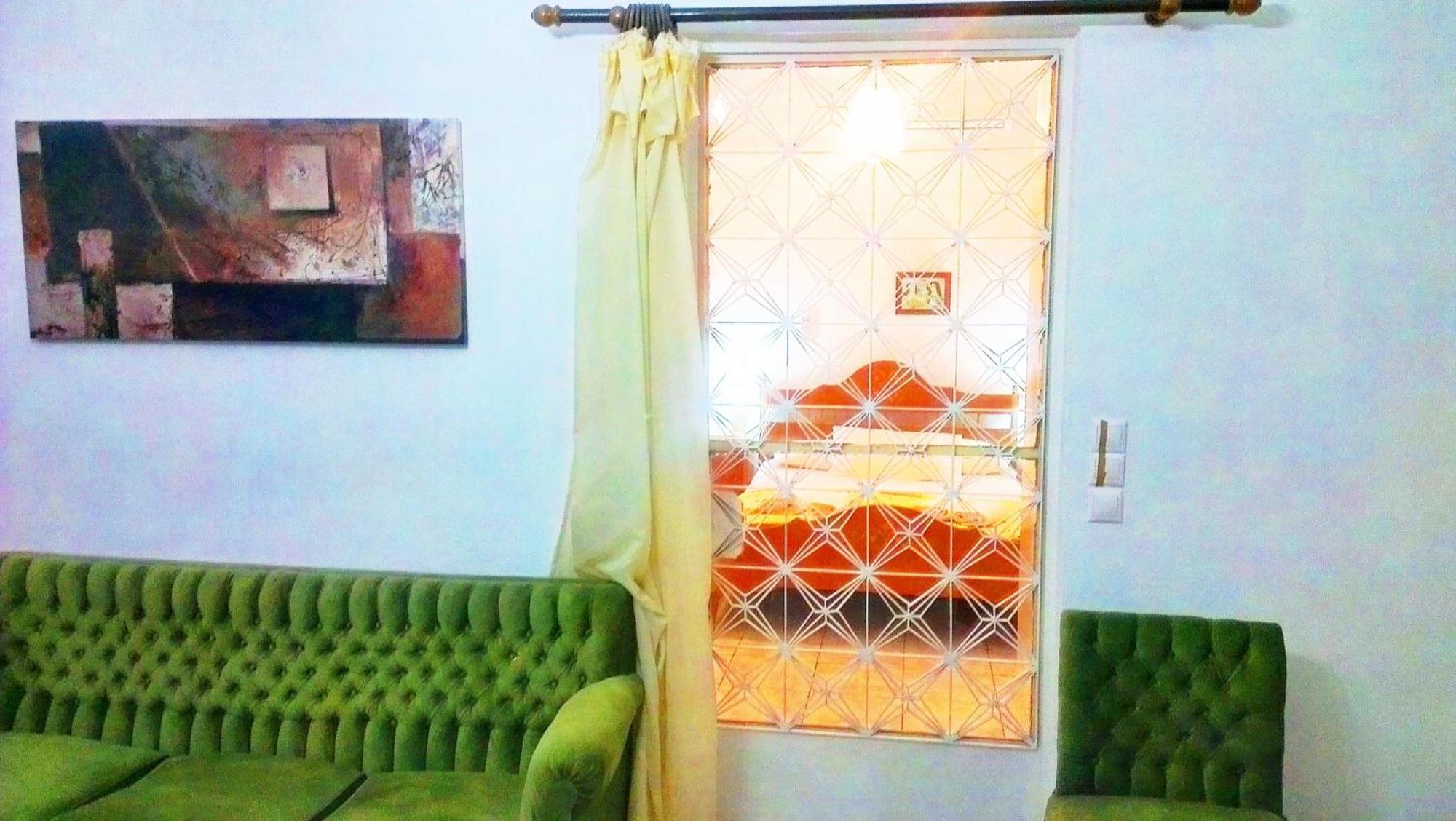 Villa Konaki *